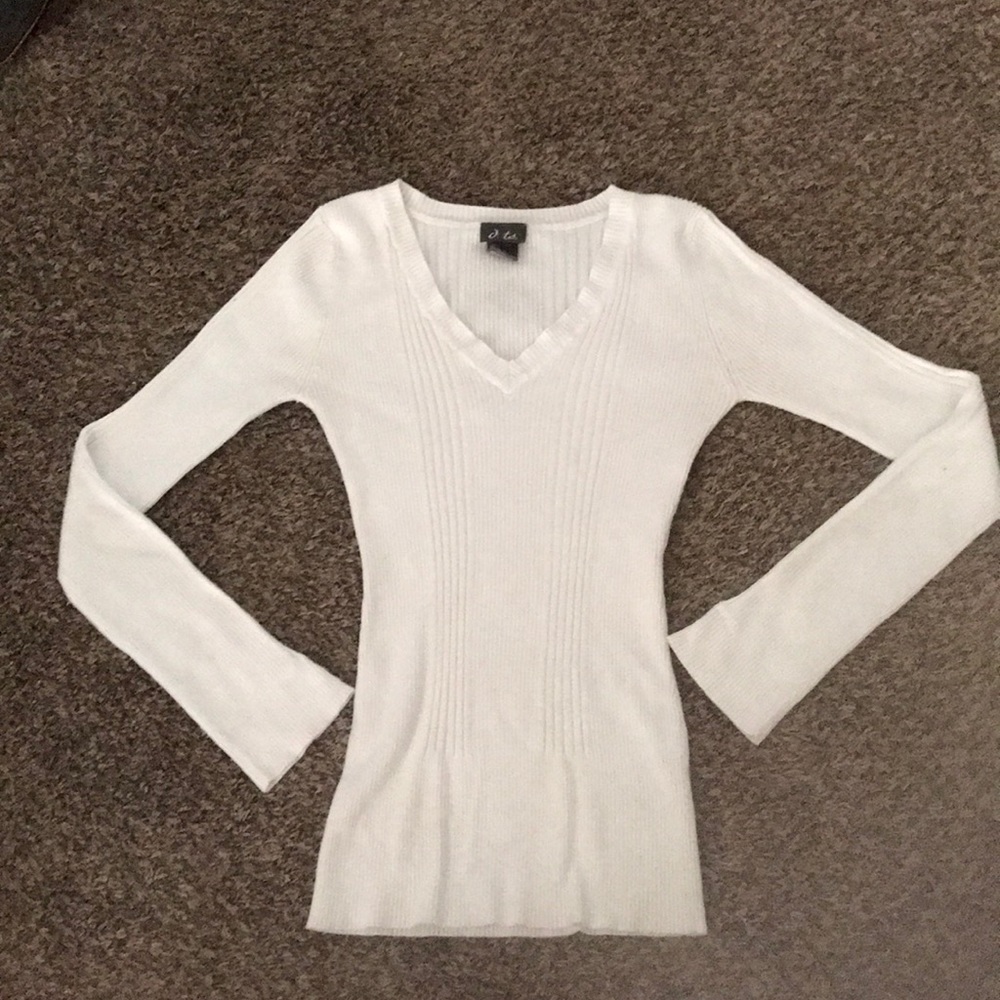 White long sleeve shirt